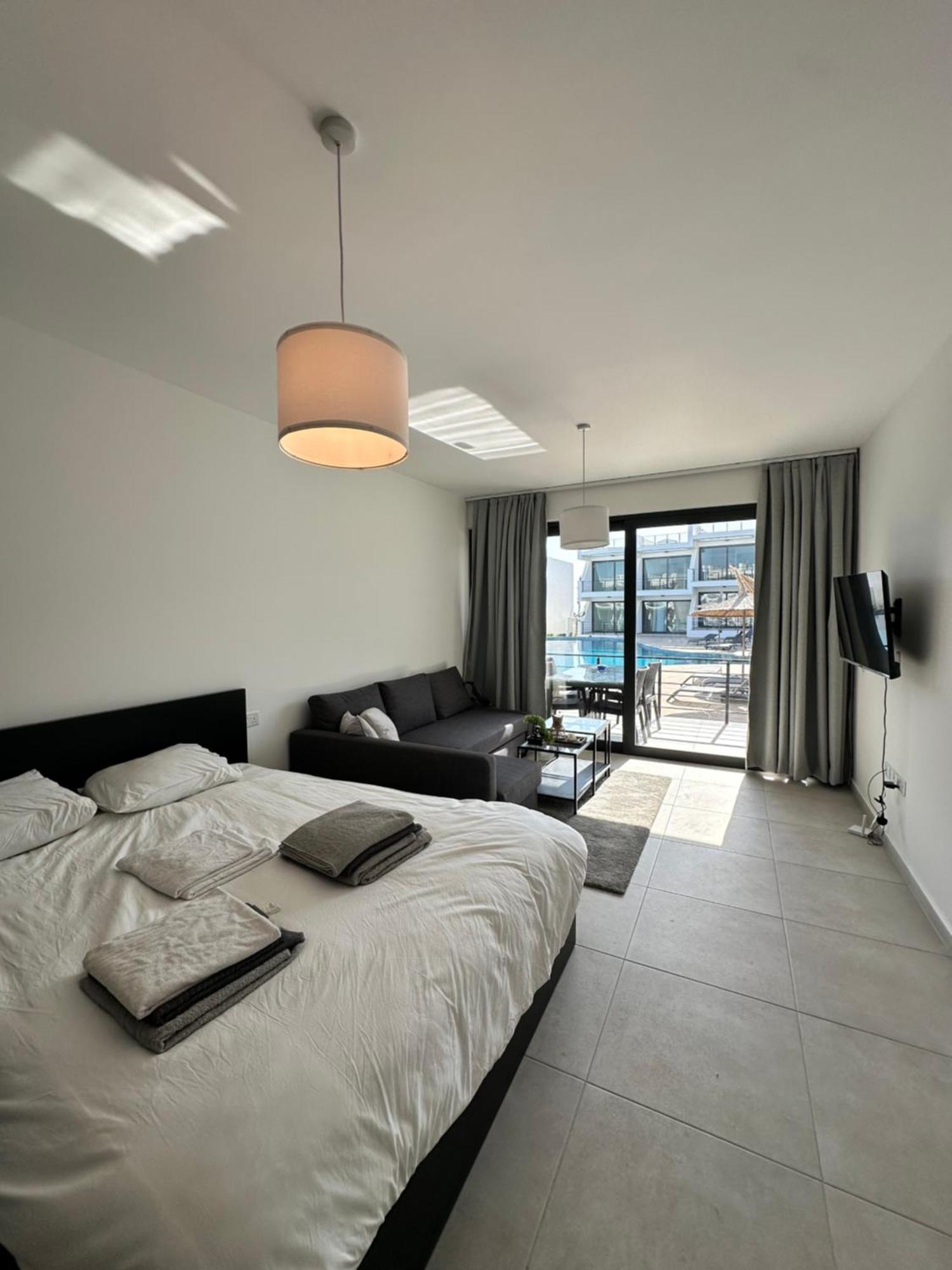Pearl Island Fantastic View E-3 Apartment Kyrenia (Northern Cyprus)